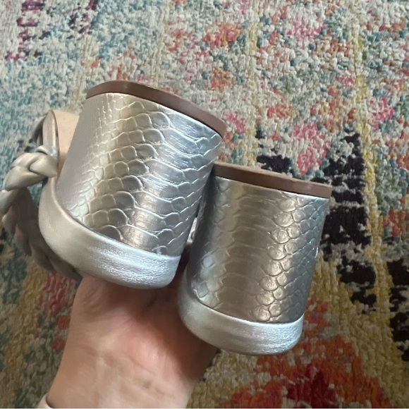 Yellow box Carleen heel silver size 9.5 - Picture 6 of 6